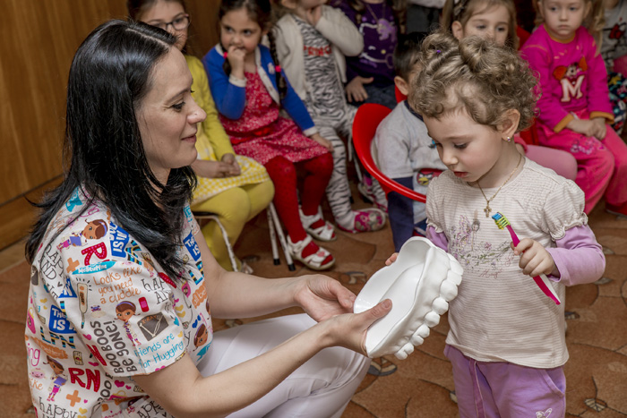 educatie sanitara stomatologie